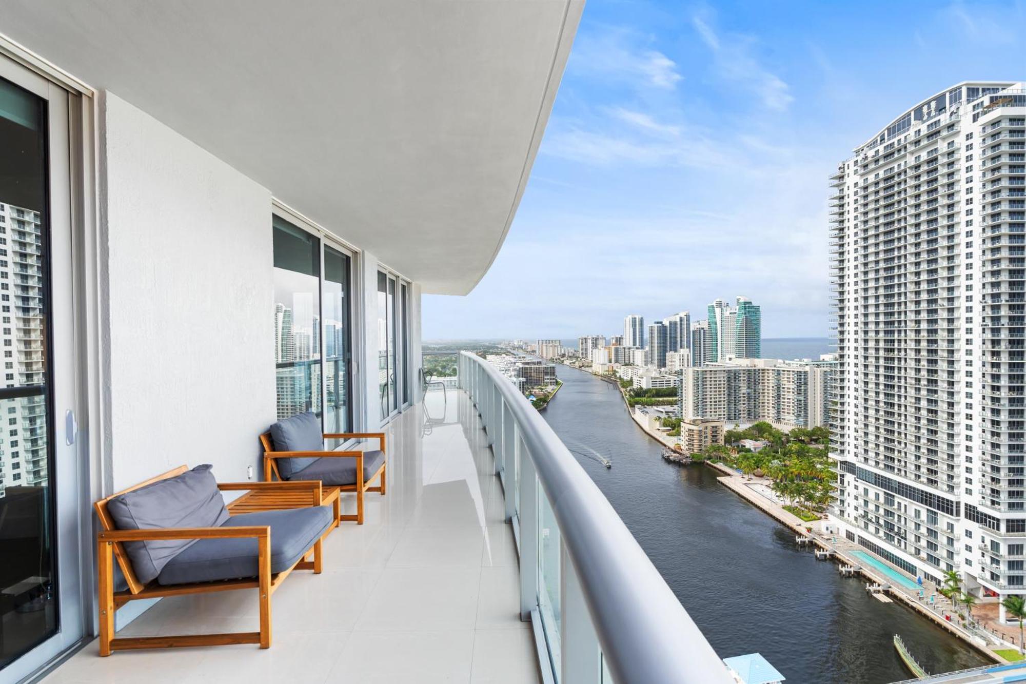 Beachwalk Resort - Vip Tower - Oceanview Unit 3 Bedroom & 3 Bathroom Plaja Hallandale Exterior foto